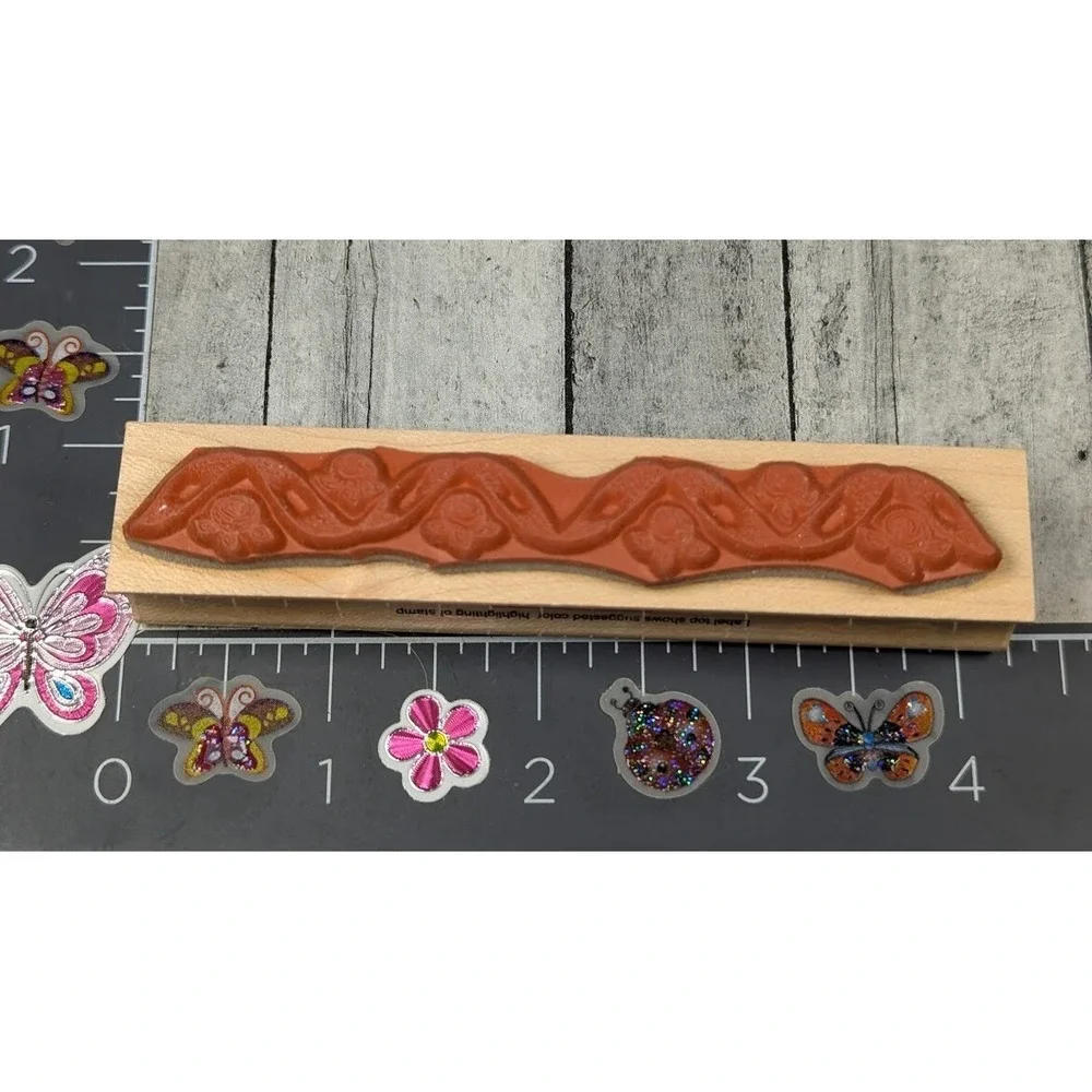 Hero Arts Flowers and Ribbon Border F1380 Rubber Stamp Wood #L80